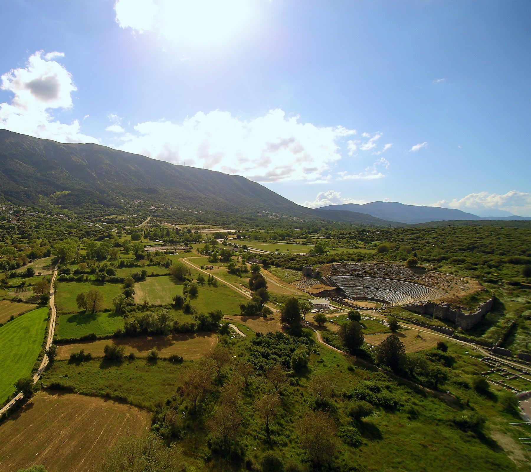 THE THEATRE AND THE ORACLE OF DODONI