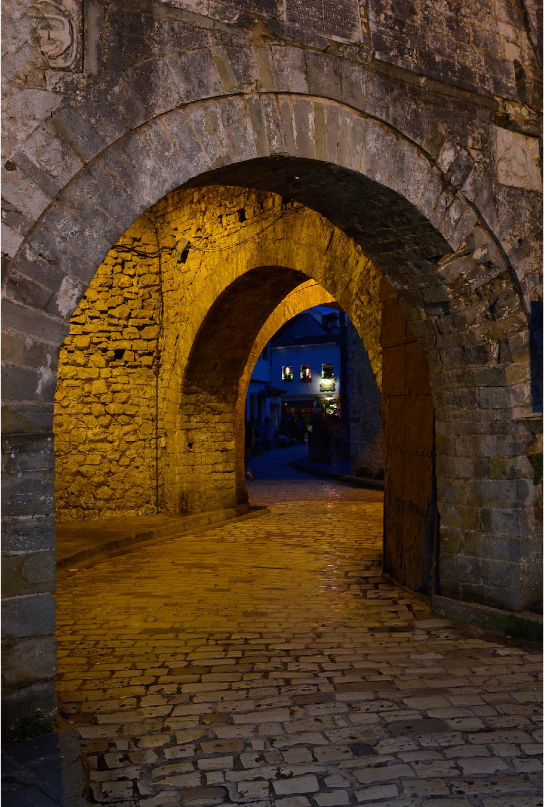 THE CASTLE OF IOANNINA - ΤΗΕ IMPREGNABLE CASTLE CITY...